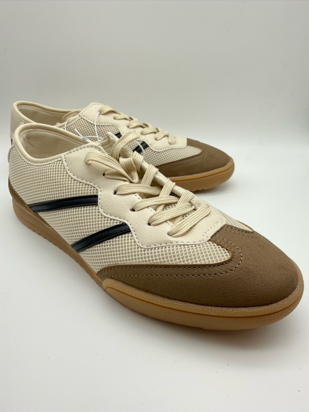 Men’s Casual Retro Trainer in Cream and Brown